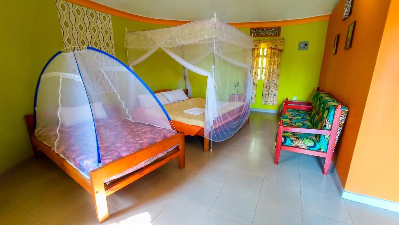 Crater Bay Cottages Kabale Eksteriør bilde