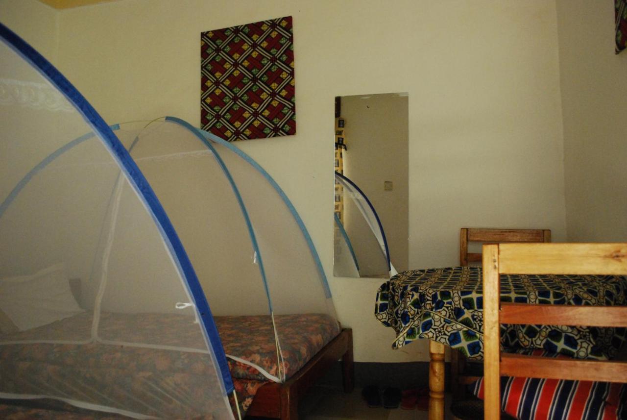 Crater Bay Cottages Kabale Eksteriør bilde